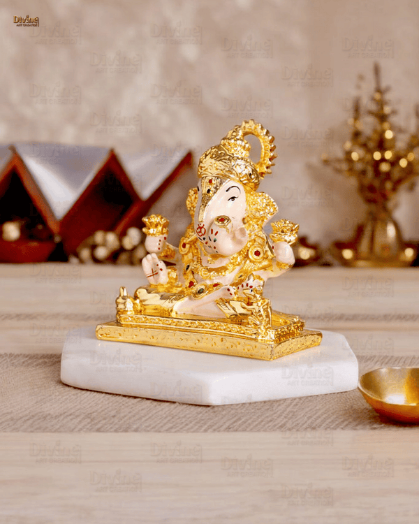 Dagdusheth Halwai Ganpati Murti – Gold Plated Lord Ganesha Idol (3.5 Inch)